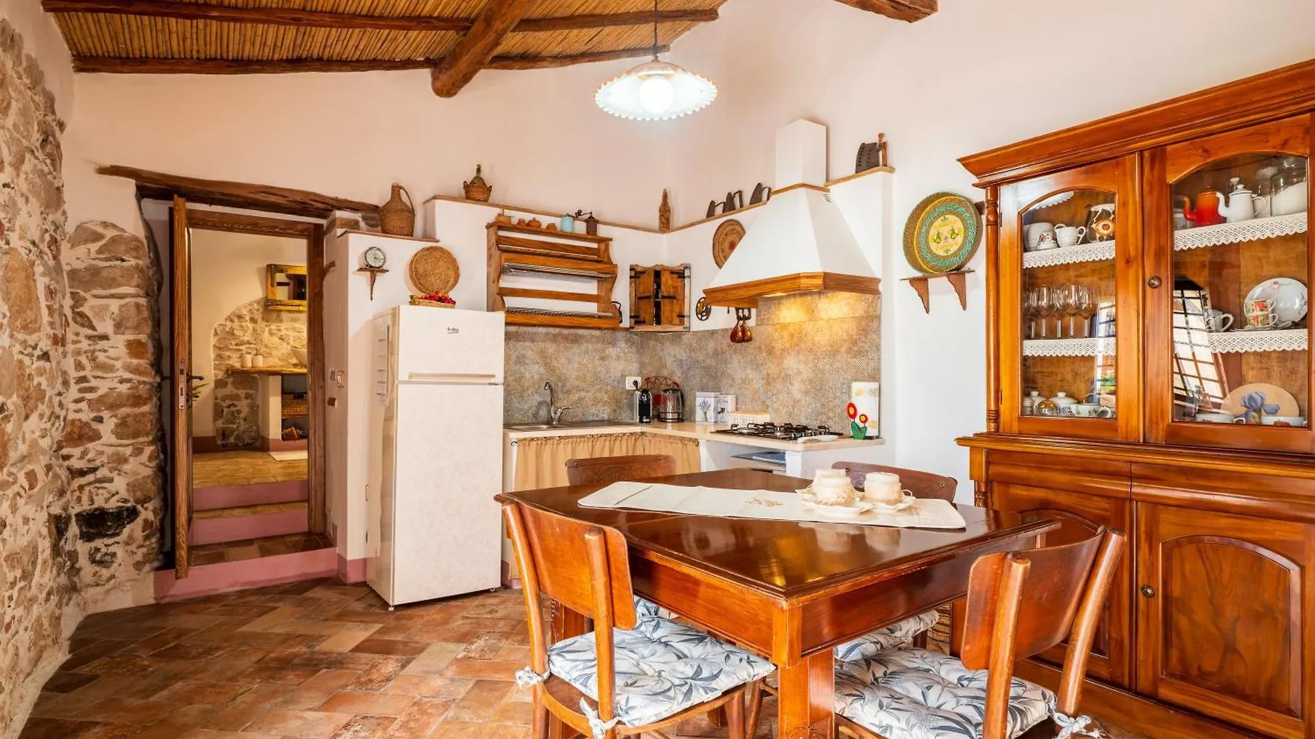 Semesterbostad Casa Della Nonna Nel Borgo Villa Baunei Italien