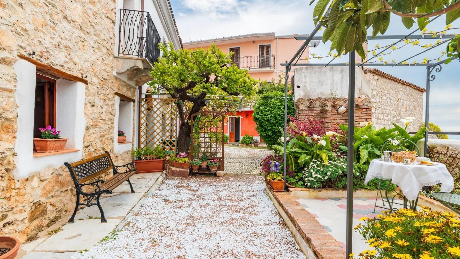 Casa Della Nonna Nel Borgo Villa Baunei 0*,  Italien